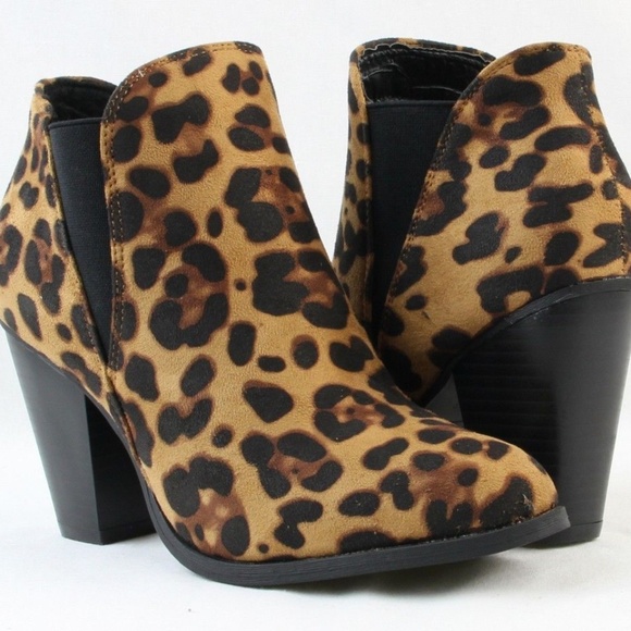 Shoes - Leopard Print Booties Chunky Heel NIB